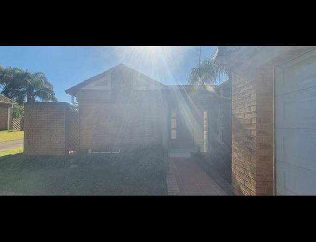 4 BEDROOM TOWNHOUSE FOR SALE IN AVIARYHILL